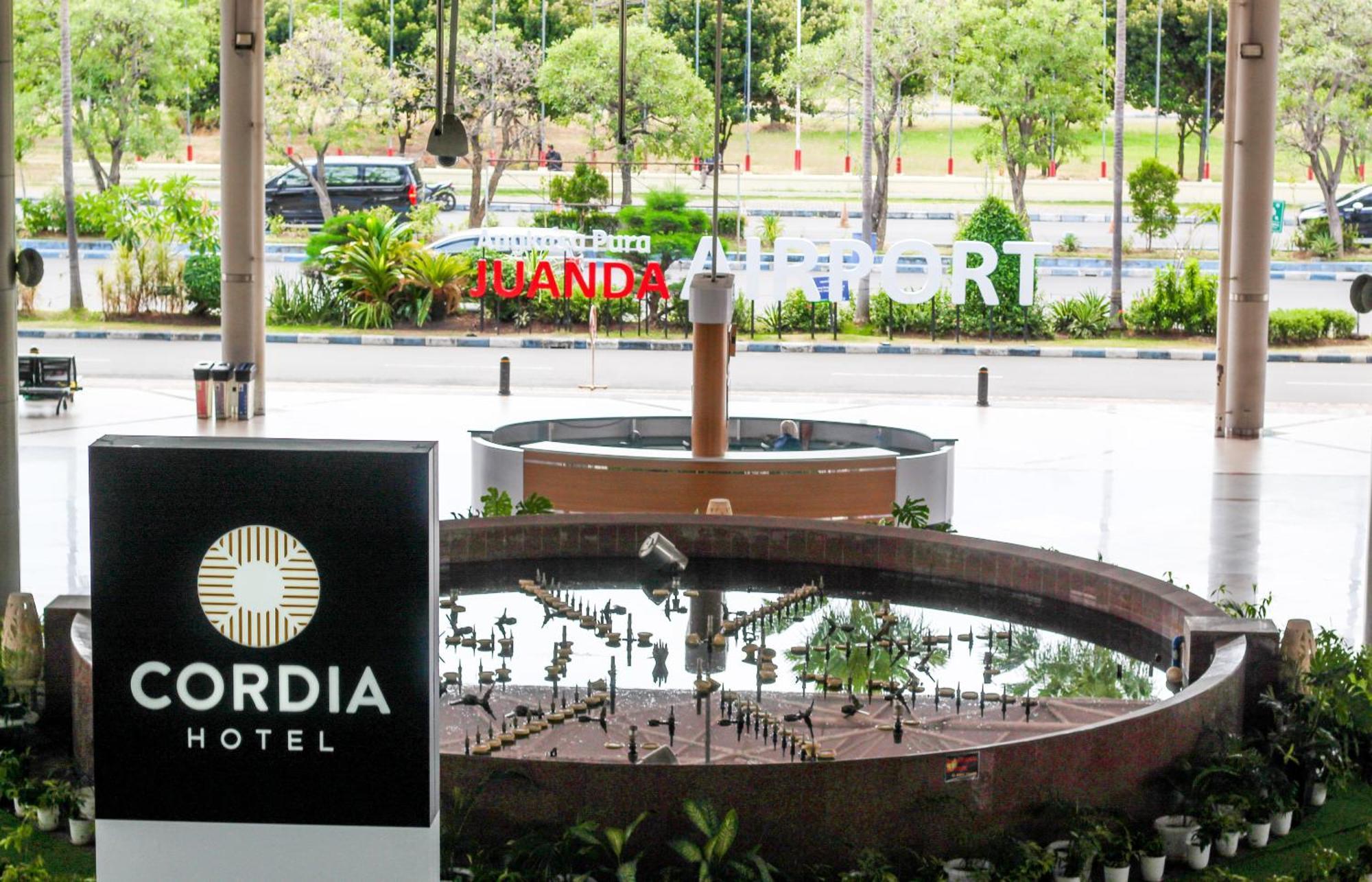 Cordia Hotel Surabaya Airport - Hotel Dalam Bandara - Formerly Ibis Budget Surabaya Airport Sidoarjo Exteriör bild