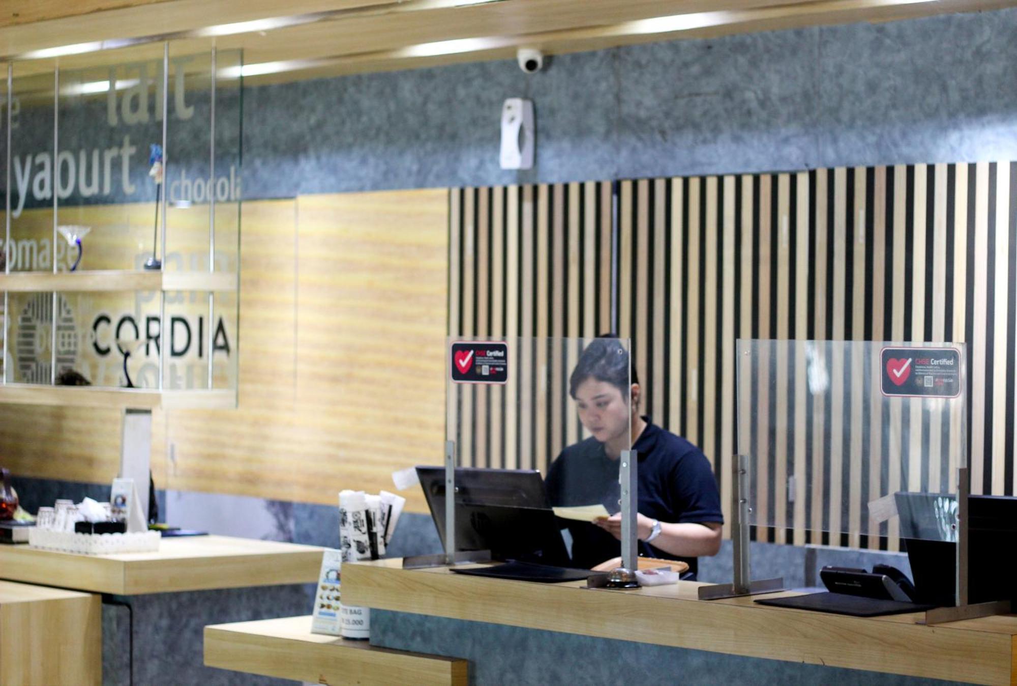 Cordia Hotel Surabaya Airport - Hotel Dalam Bandara - Formerly Ibis Budget Surabaya Airport Sidoarjo Exteriör bild