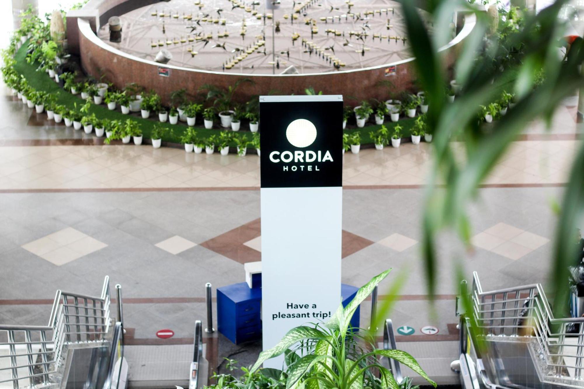 Cordia Hotel Surabaya Airport - Hotel Dalam Bandara - Formerly Ibis Budget Surabaya Airport Sidoarjo Exteriör bild