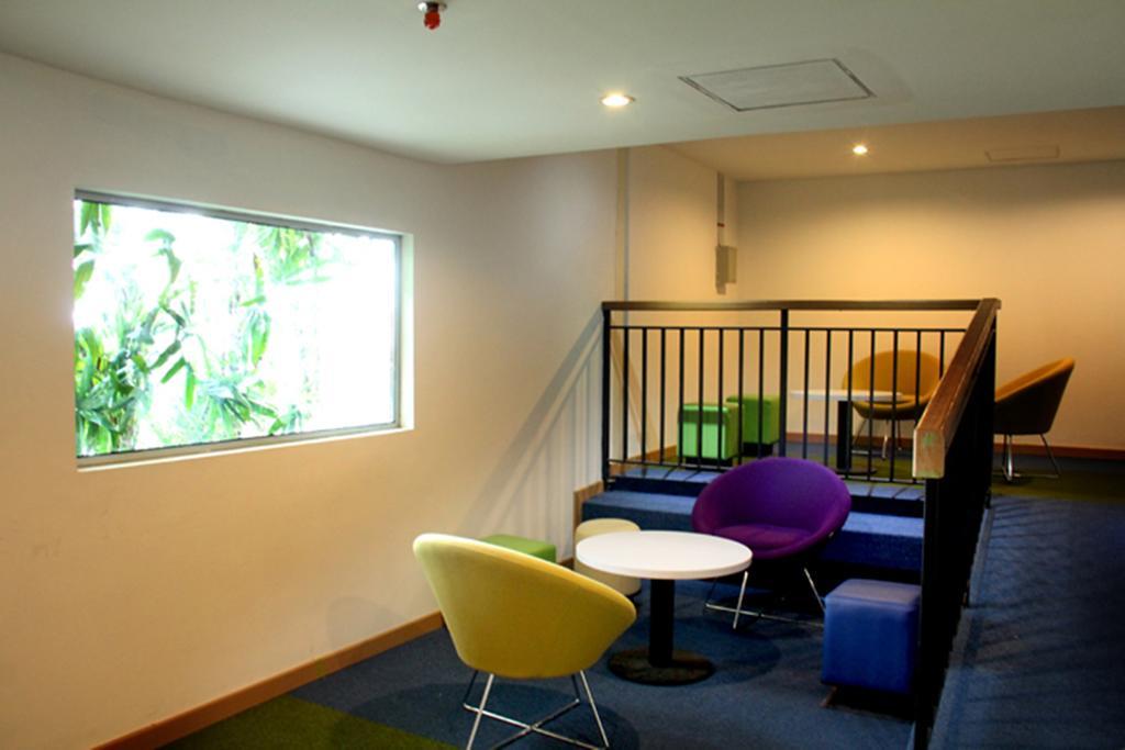 Cordia Hotel Surabaya Airport - Hotel Dalam Bandara - Formerly Ibis Budget Surabaya Airport Sidoarjo Exteriör bild