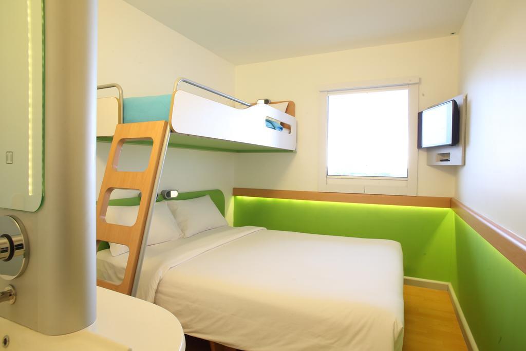 Cordia Hotel Surabaya Airport - Hotel Dalam Bandara - Formerly Ibis Budget Surabaya Airport Sidoarjo Exteriör bild