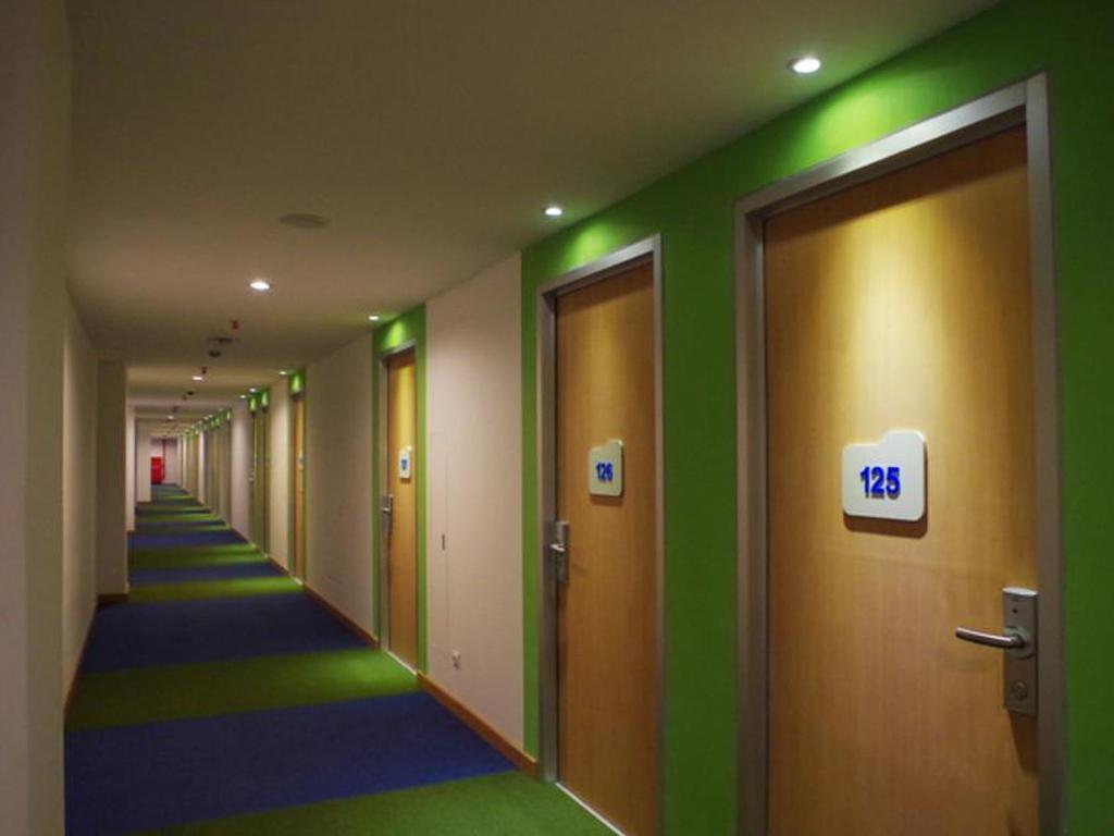 Cordia Hotel Surabaya Airport - Hotel Dalam Bandara - Formerly Ibis Budget Surabaya Airport Sidoarjo Exteriör bild