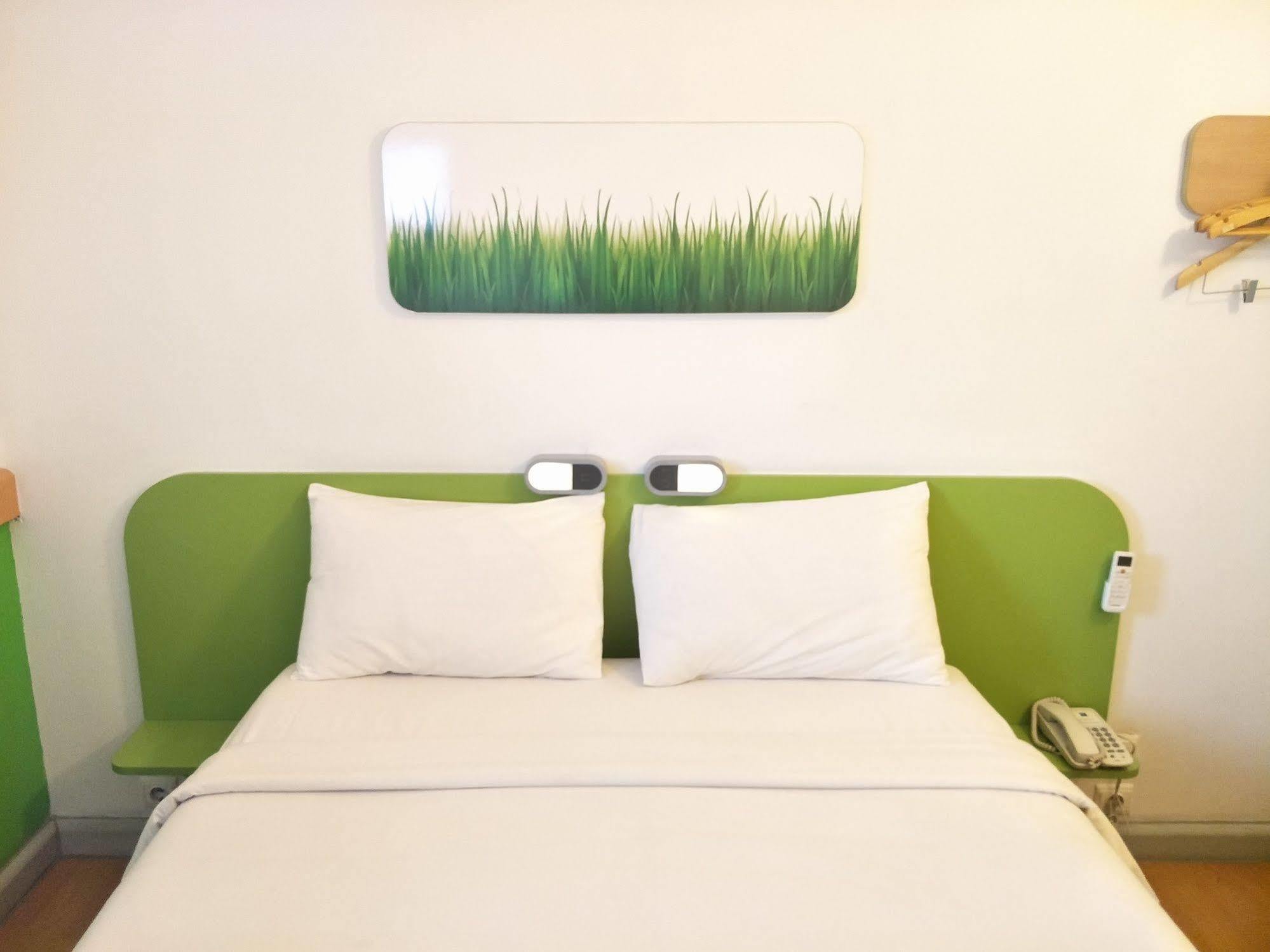 Cordia Hotel Surabaya Airport - Hotel Dalam Bandara - Formerly Ibis Budget Surabaya Airport Sidoarjo Exteriör bild