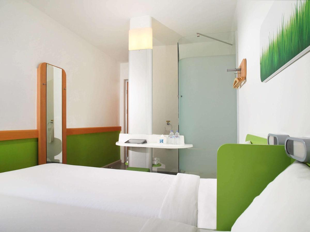 Cordia Hotel Surabaya Airport - Hotel Dalam Bandara - Formerly Ibis Budget Surabaya Airport Sidoarjo Exteriör bild